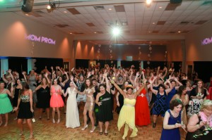 2015 HSV Mom Prom by Lighthouse Photography